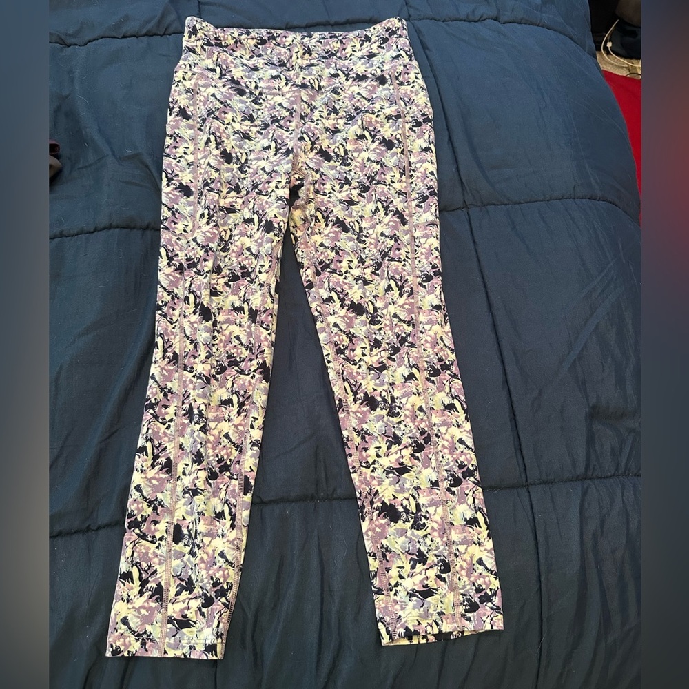 Crane size medium multicolored leggings with side pockets